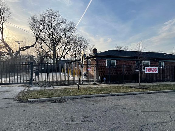 Gated Parking lot ( One assigned parking spot per apartment) Gate has a electronic entrance.