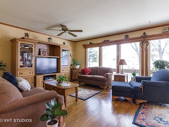 5th image of 550 Milan Ln