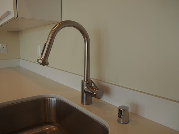 4th image of 230 Sweeny St #230