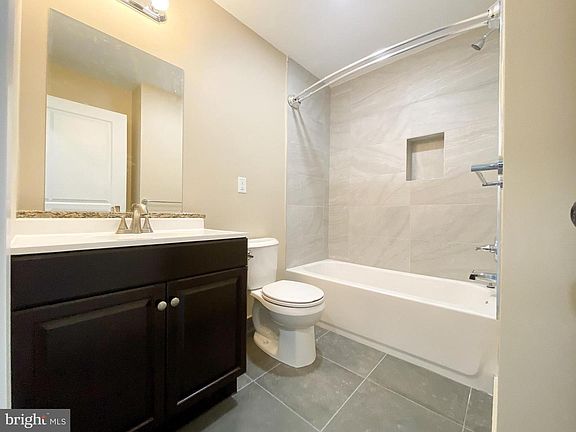 3rd image of 1812 Germantown Ave #2-C