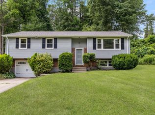 106 Little Pond Rd, Woodstock, CT 06281