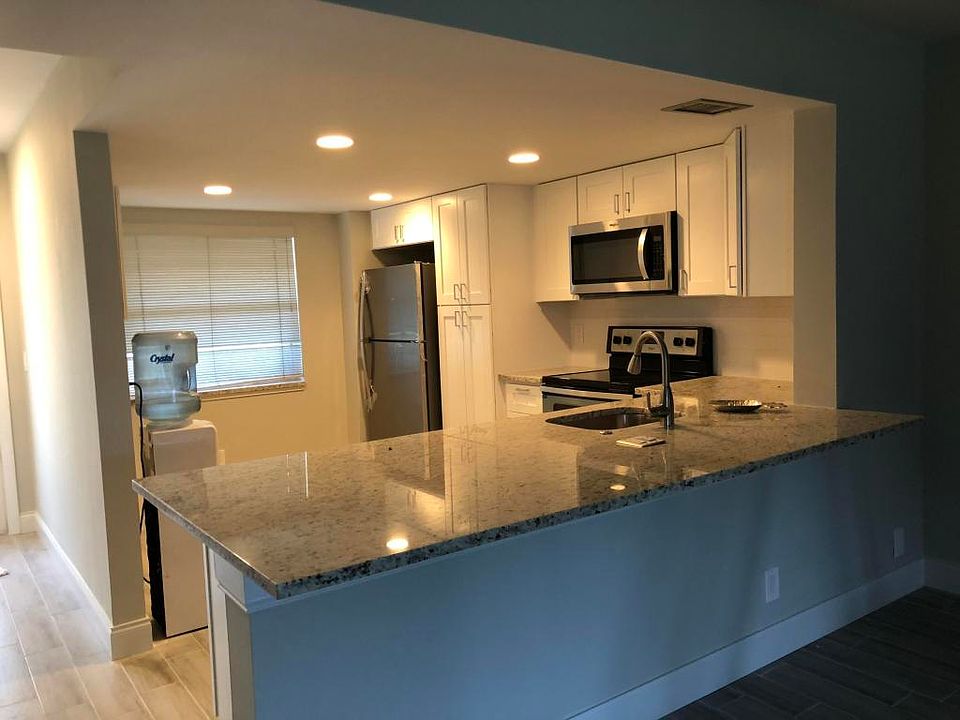 1st image of 26 Abbey Ln APT 106