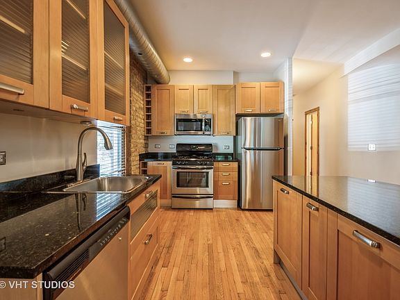 5th image of 1444 W Lunt Ave #D1