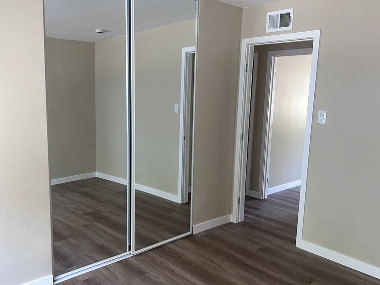 1557 Southwood Dr — Photo 10