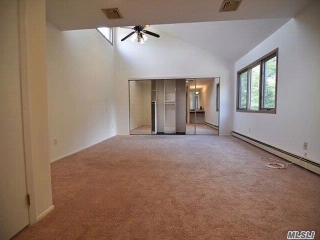 2nd image of 6 Tiffany Ct