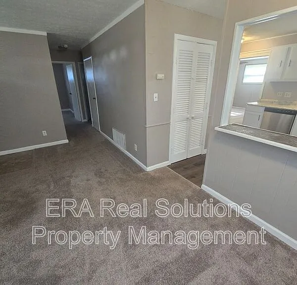 1290 Beechwood Rd — Photo 13