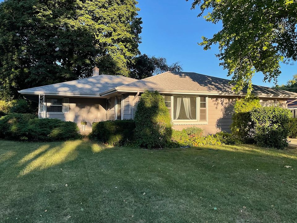 1st image of 2424 Delcy Dr