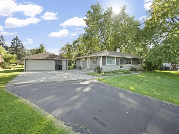 3281 East Puetz ROAD, Oak Creek, WI 53154