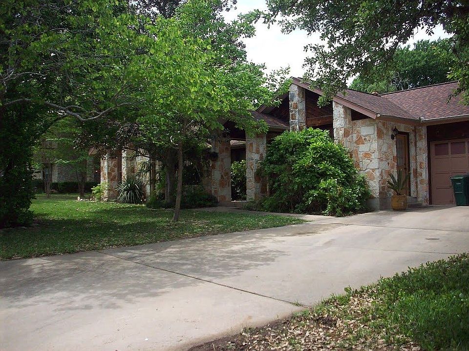 1st image of 9104 Queenswood Dr