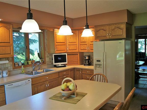 3rd image of 60518 Valley Hills Dr