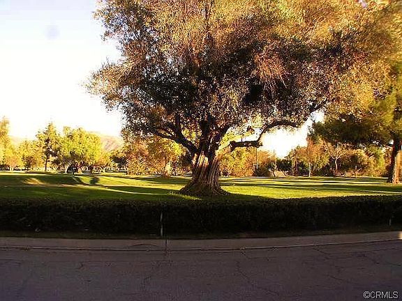 3rd image of 3658 Parkside Dr
