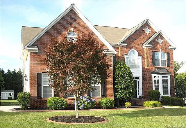 1st image of 270 Corona Cir