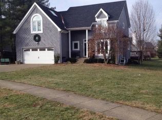 12111 Greenvalley Dr, Douglass Hills, KY 40243