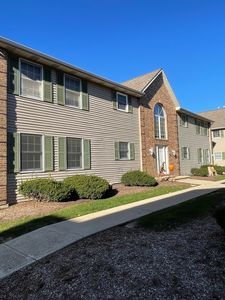 426 S Peace Rd #426, Sycamore, IL, 60178