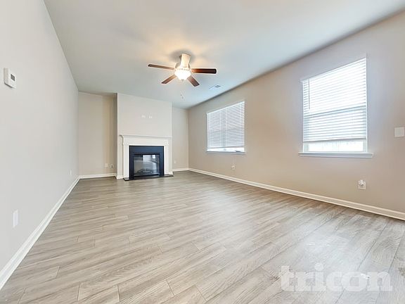 2nd image of 7528 Congregation St