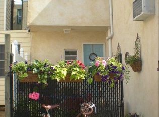 404 E Flora St, Philadelphia, PA 19125