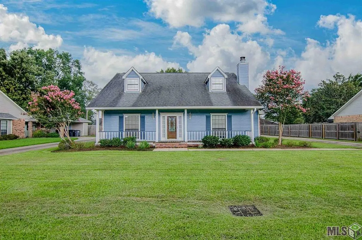 Building Photo - 12168 Arrowood Ave