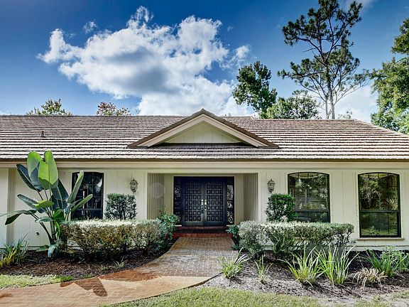 4th image of 8133 Saratoga Way