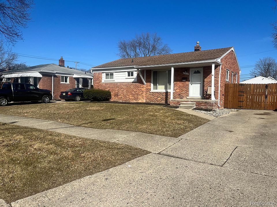 1st image of 23914 McMillan Ave
