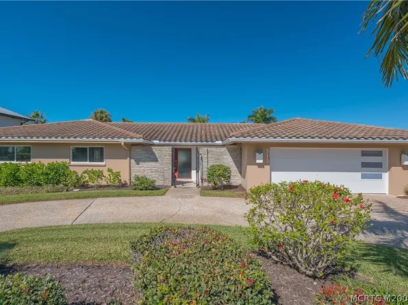 513 Gunwale Ln, Longboat Key, FL 34228