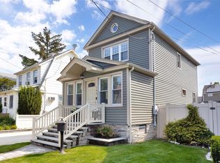 145 Fairfield St, Valley Stream, NY 11581