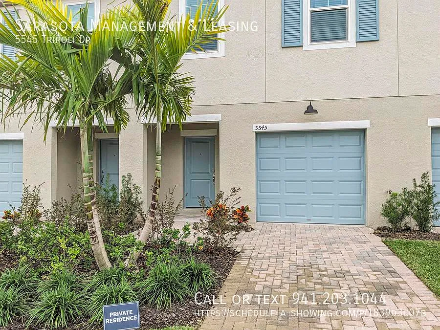 2 Story 3 Bed 2.5 Bath Single Car Garage Townhome in Trevesta! — Photo 2