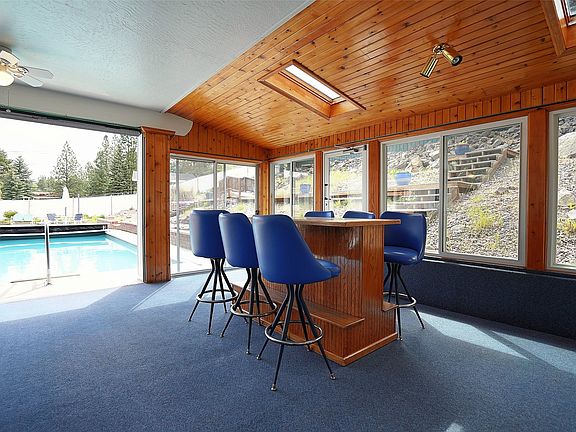 5th image of 2821 Saint Thomas Dr