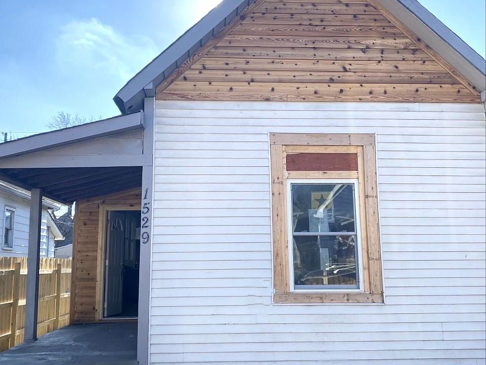 1st image of 1529 Lawton Ave