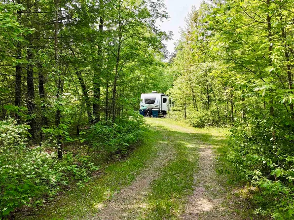 N1255 Spirit Island Ct, Keshena, WI 54135