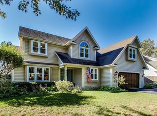 495 Mitchell Dr, Grayslake, IL