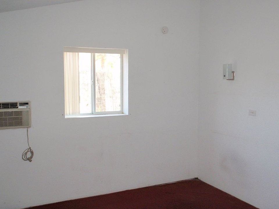 Building Photo 3