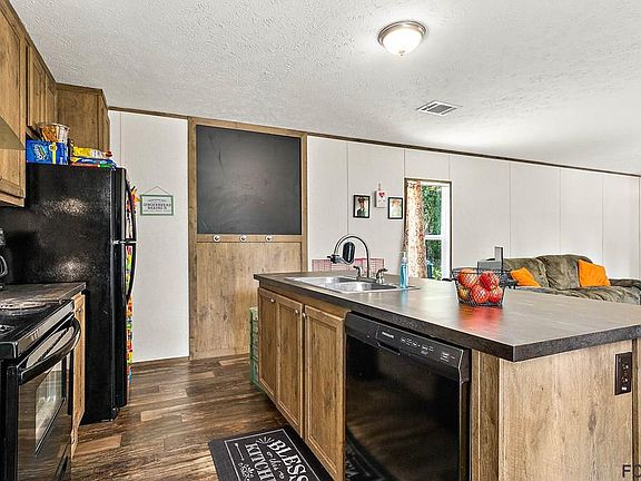 3rd image of 5097 Pecan Ave
