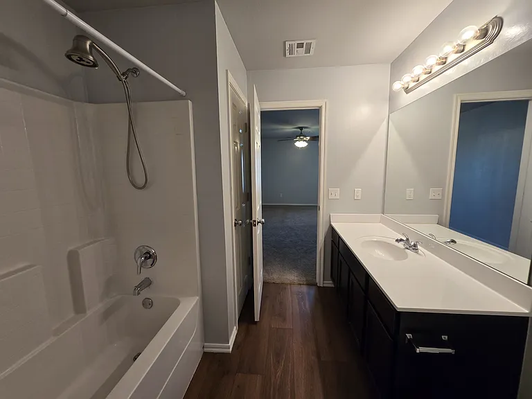 2701 Red Pine Cir — Photo 10