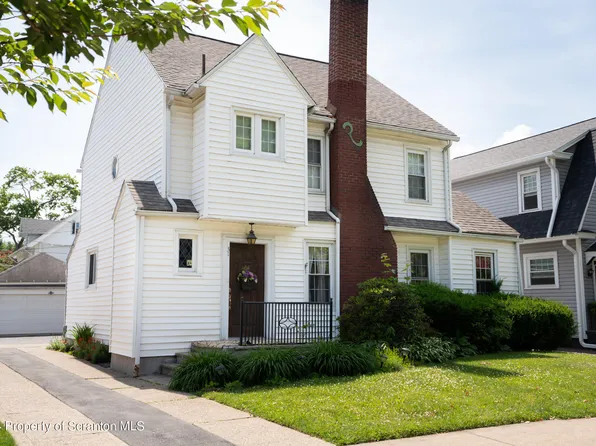 31 E Pettebone St, Forty Fort, PA 18704