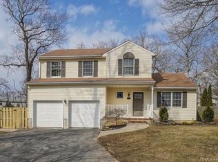 118 N Curtis Pl, Toms River, NJ 08753