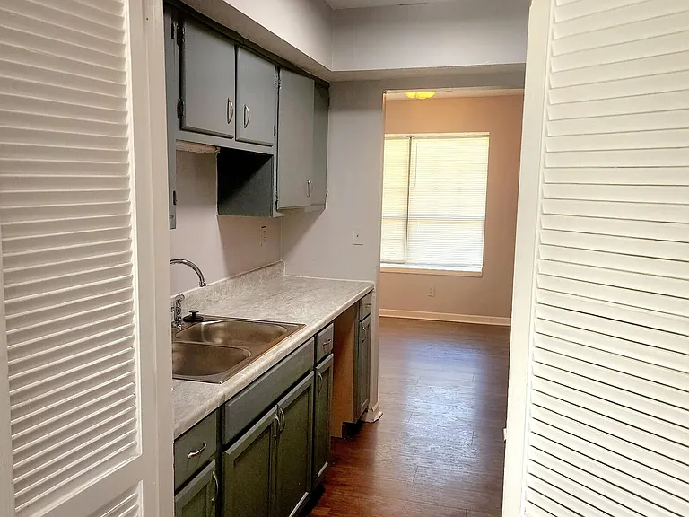 6572 Sleepy Hollow Ln — Photo 5