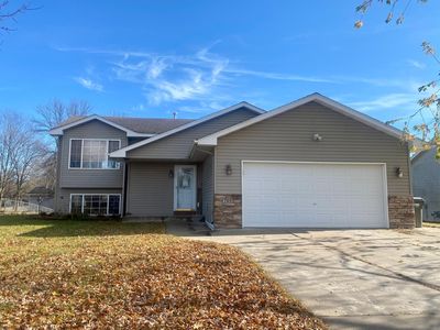 705 Lilac Dr, Woodville, WI, 54028