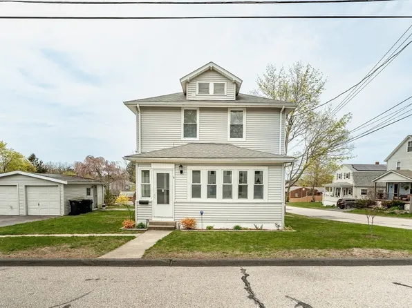 12 Carrollton Ave, Dartmouth, MA 02747