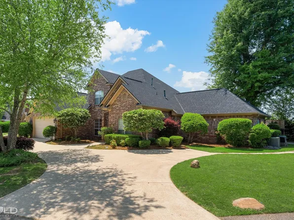 7204 Old River Dr, Shreveport, LA 71105