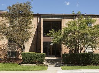 2425 Lancashire Dr APT 2B, Ann Arbor, MI 48105