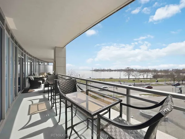 58 Marine Parade Dr #215, Toronto, ON M8V 4G1