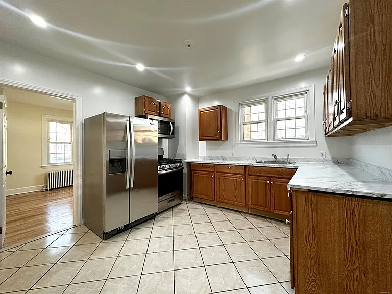 339 Thompson St #1 — Photo 14