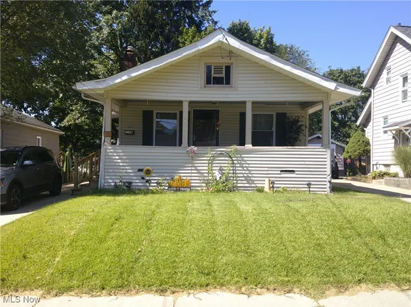 1176 Dayton St, Akron, OH 44310
