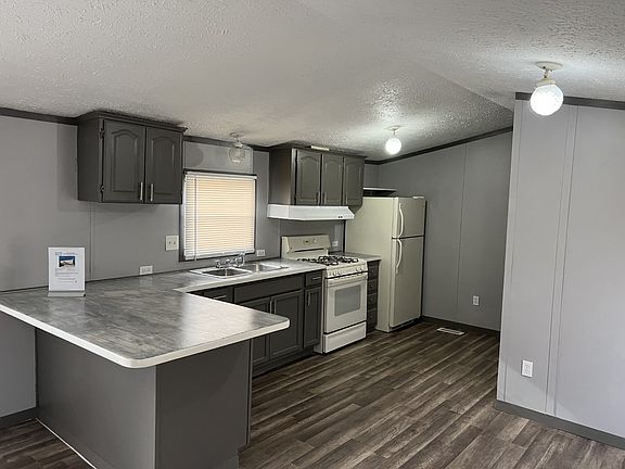 3rd image of 519 W Elm Ave #184