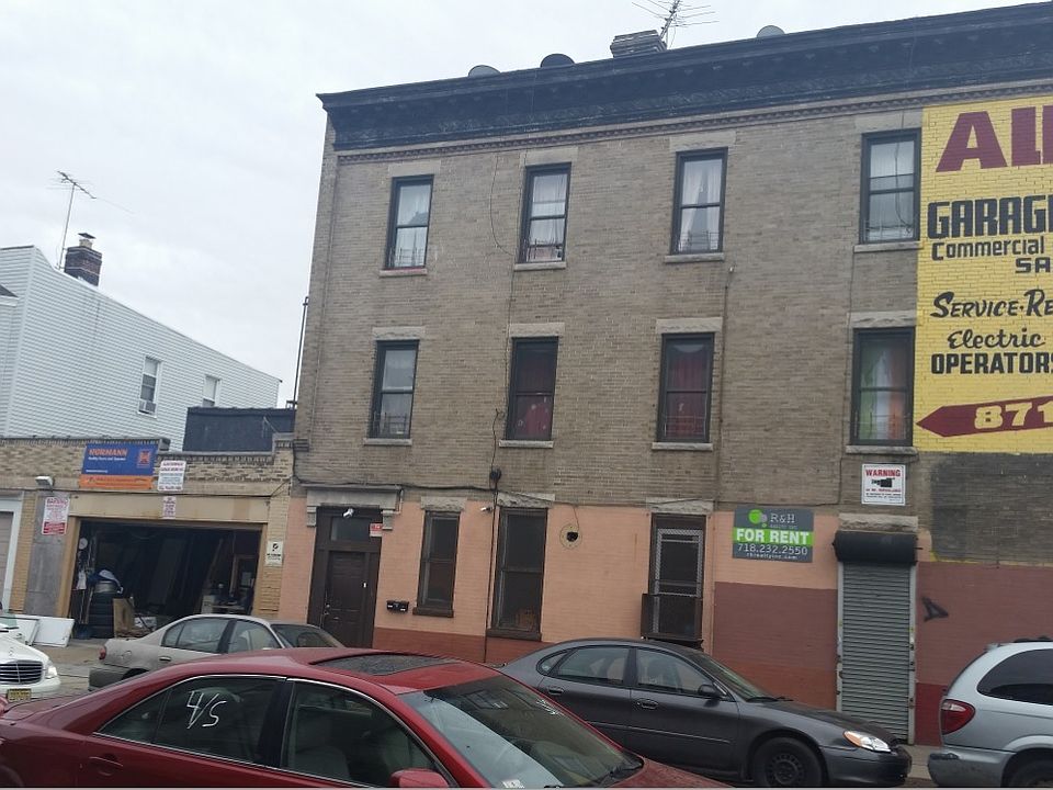 2nd image of 1112 38th St