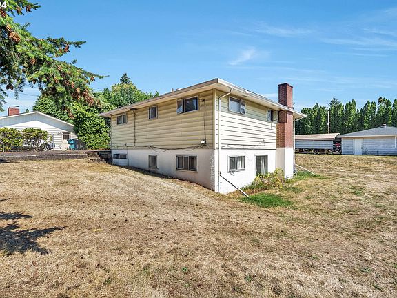 2nd image of 5207 NE 56th Ave