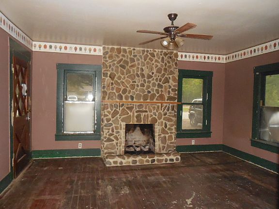 3rd image of 1408 Tulane Dr