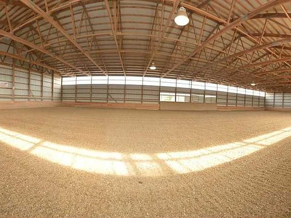 Stable/Barn.