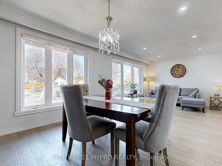 56 Bailey Cres #MAIN — Photo 10