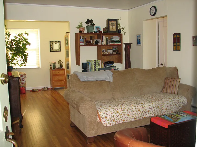 220 N Humboldt St #11 — Photo 3